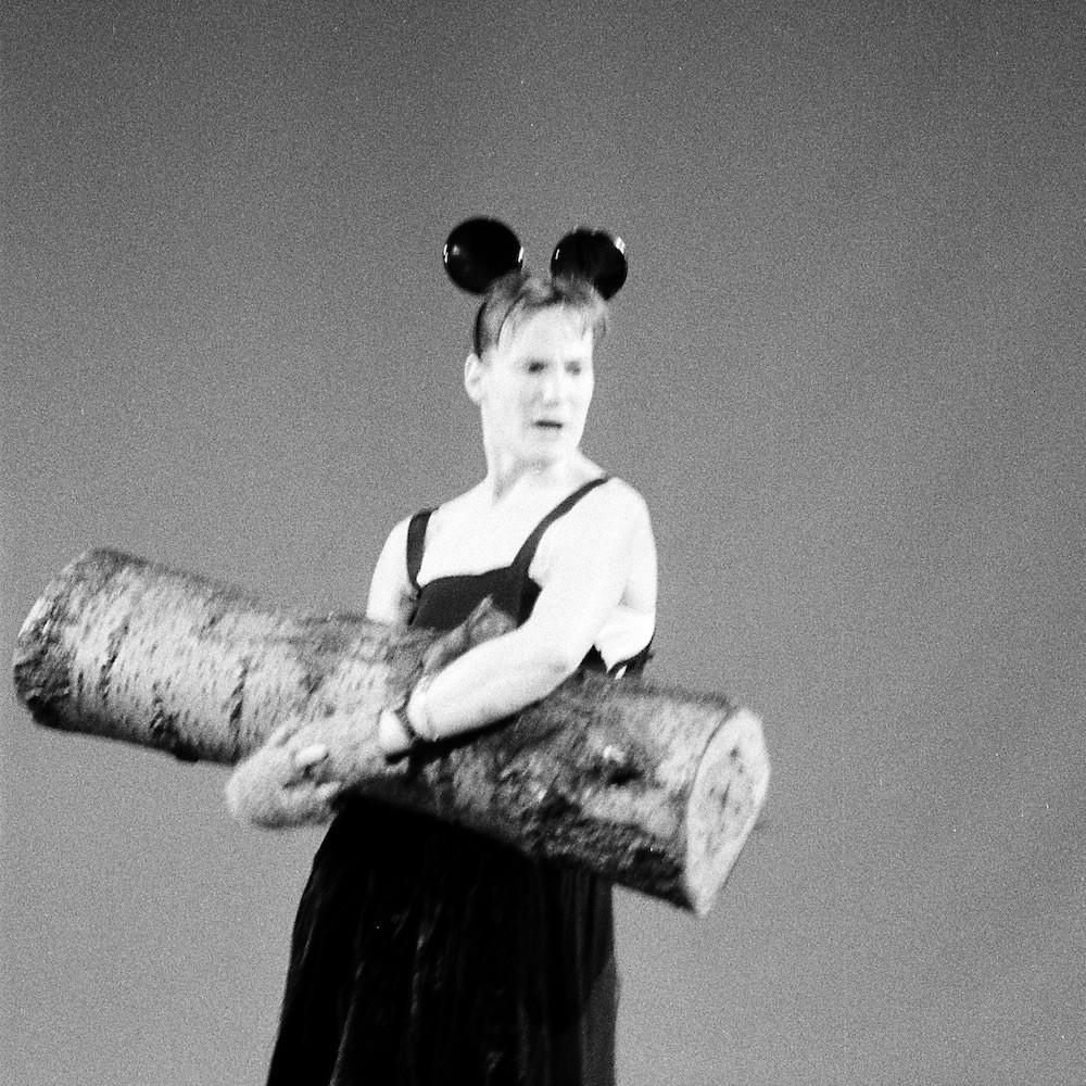 RoseEnglishPlato-sChair1983PhotoEricMetcalfe